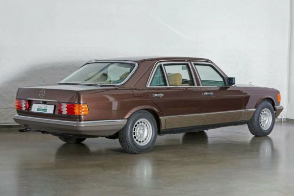 Mercedes-Benz 500 SEL 1982 25302