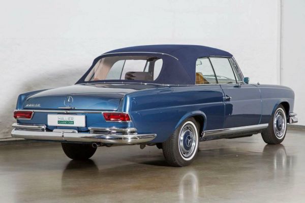 Mercedes-Benz 220 SE b 1965 57327