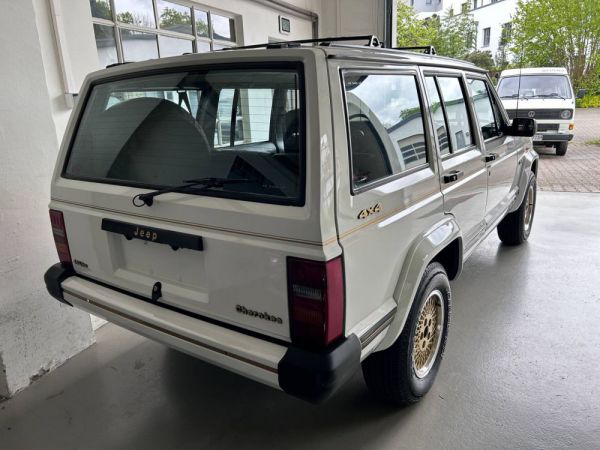 Jeep Cherokee 1989 77843