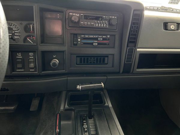 Jeep Cherokee 1989 77848