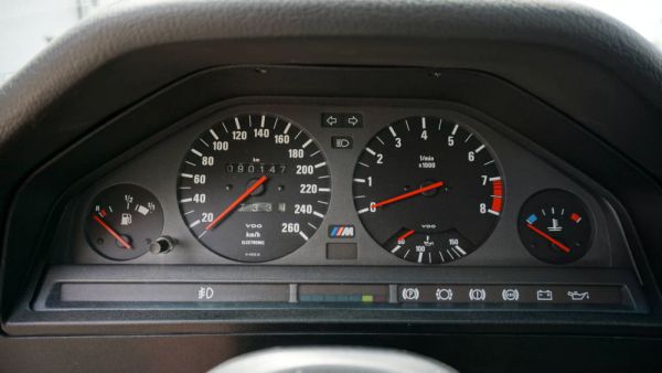 BMW M3 1988 30686