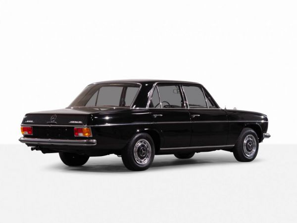 Mercedes-Benz 220 1968 29686