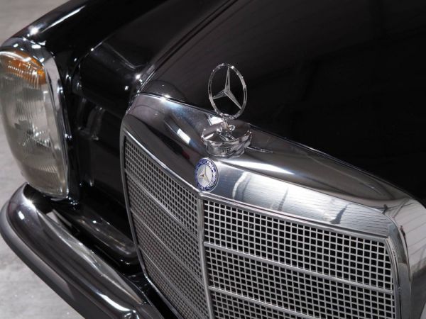 Mercedes-Benz 220 1968 29688