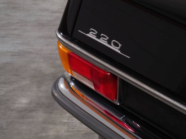 Mercedes-Benz 220 1968 29692