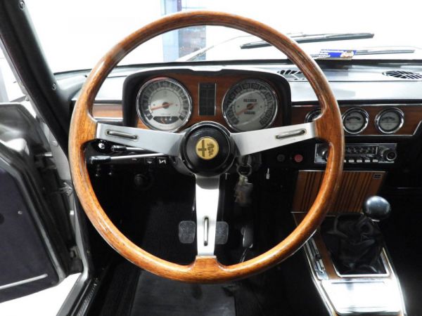 Alfa Romeo 2000 Berlina 1973 48541