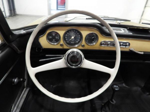 Fiat 600 Spider Vignale 1965 77107