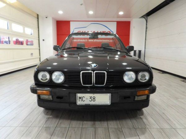 BMW 320i 1989