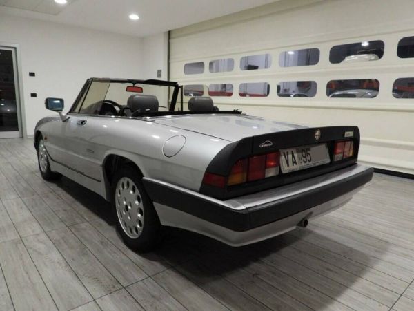 Alfa Romeo 2.0 Spider QV 1987 108103