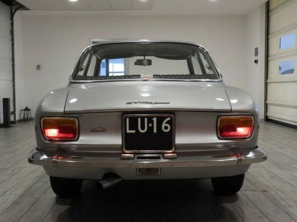 Alfa Romeo Giulia 1600 GT Junior 1972 109190