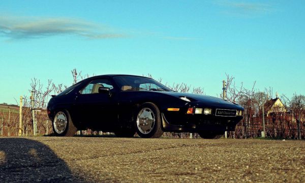 Porsche 928 S 1984