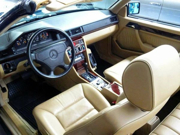 Mercedes-Benz E 220 1996 30545