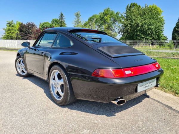 Porsche 911 Carrera 1995 407