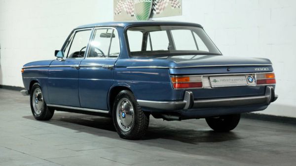 BMW 2000 1969 35044