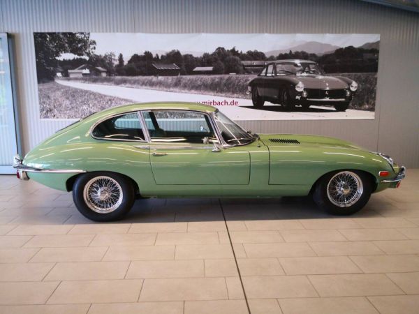 Jaguar E-Type 1968 61785