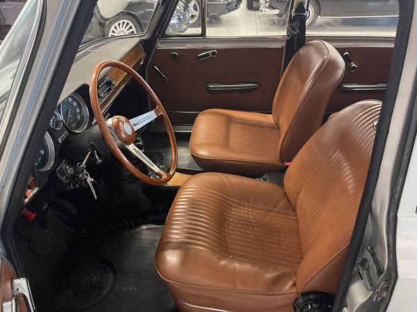 Alfa Romeo Giulia Nuova Super 1600 1972 67475