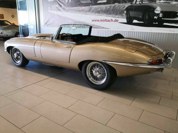 Jaguar E-Type 3.8 1963 77392