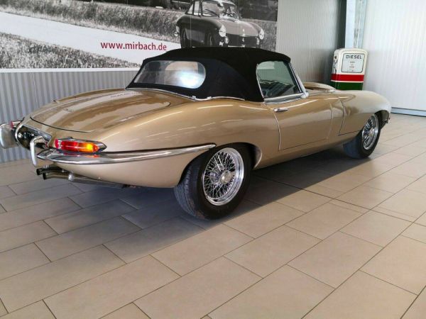 Jaguar E-Type 3.8 1963 77396