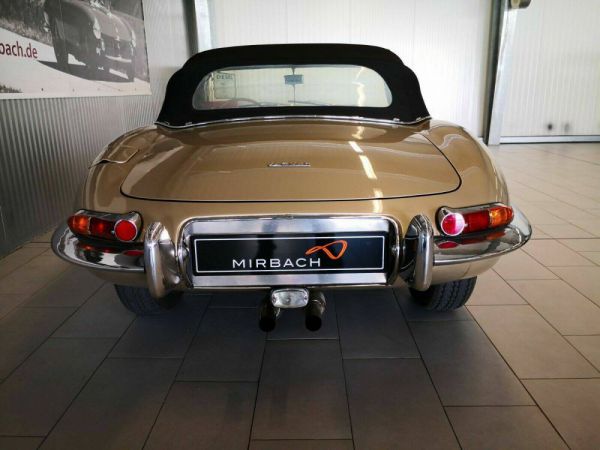 Jaguar E-Type 3.8 1963 77398