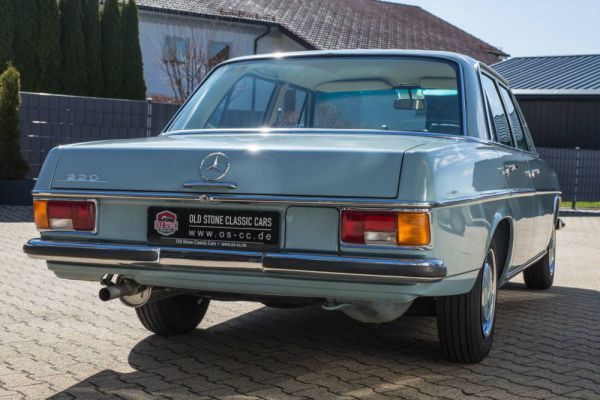 Mercedes-Benz 220 1972 36007