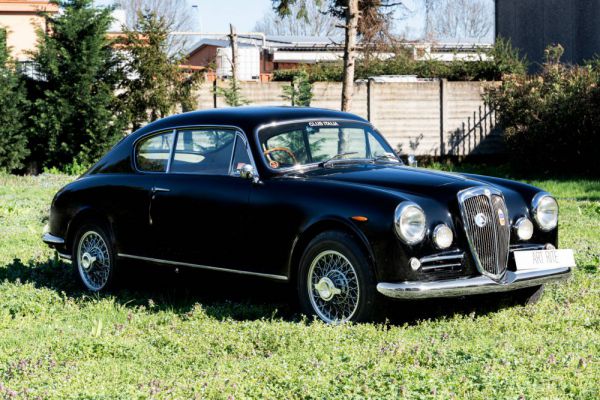 Lancia Aurelia B20 GT 2500 1957