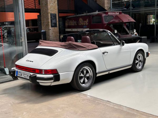 Porsche 911 Carrera 3.2 1986 39743