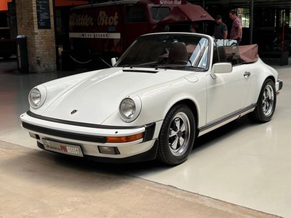 Porsche 911 Carrera 3.2 1986 39749