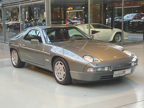 Porsche 928 S4 1987