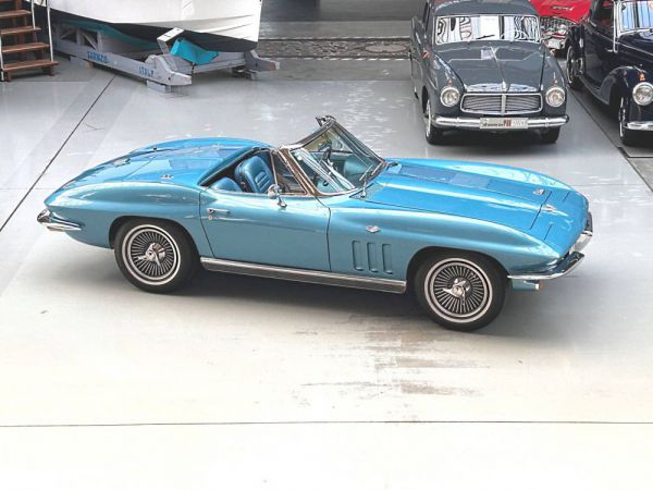 Chevrolet Corvette Sting Ray Convertible 1966 95473