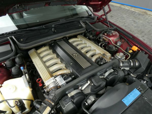 BMW 850i 1990 41682