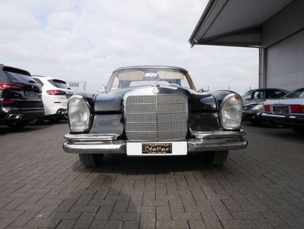 Mercedes-Benz 220 SE b 1963