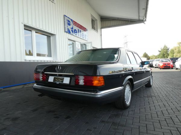 Mercedes-Benz 300 SE 1989 42016