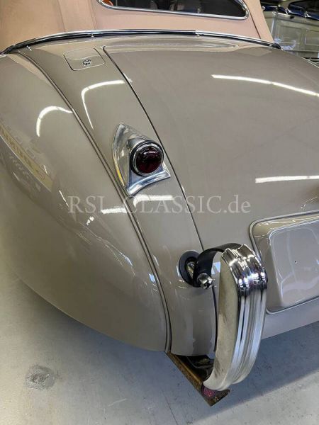 Jaguar XK 120 DHC 1953