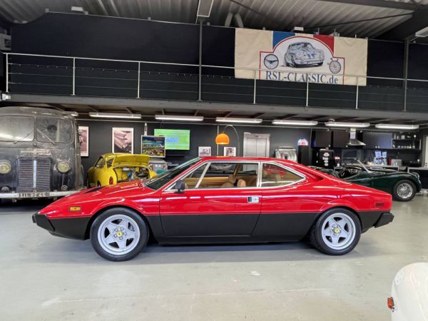 Ferrari Dino 308 GT4 1979 42763