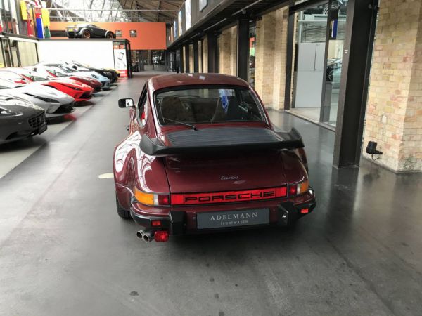 Porsche 911 Turbo 3.3 1983 340