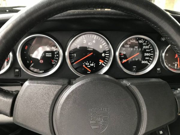 Porsche 911 Turbo 3.3 1983 347