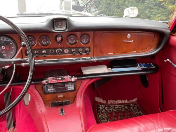 Jaguar 420 1968 64422