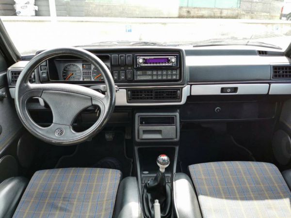 Volkswagen Golf Mk II GTi 16V 1.8 1990 1904