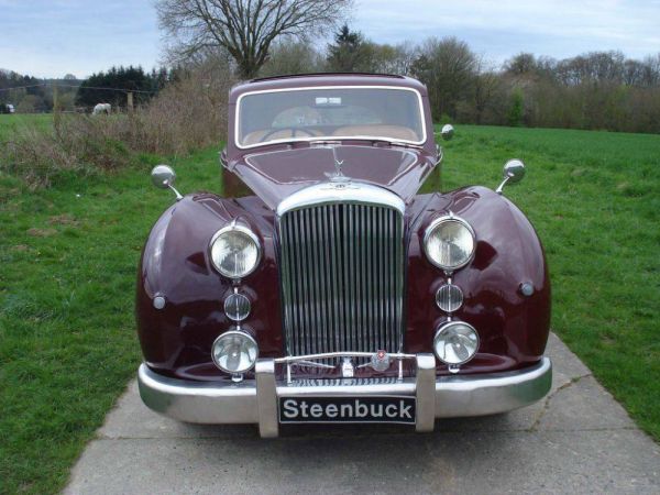 Bentley Mark VI James Young 1951