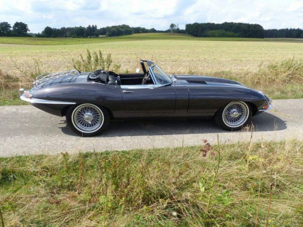 Jaguar E-Type 4.2 1967 49888