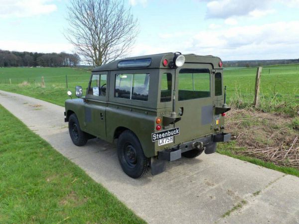 Land Rover 88 1975 50181