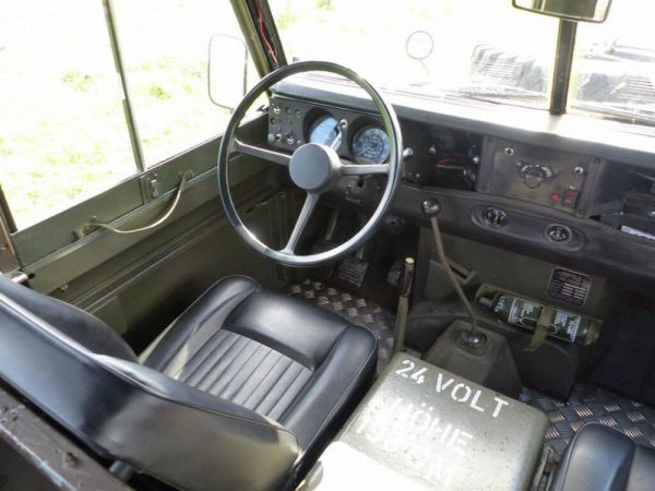 Land Rover 88 1975 50184