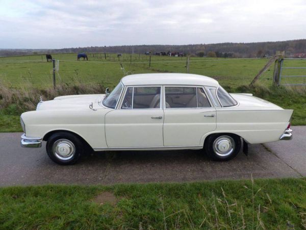 Mercedes-Benz 220 S b 1965 50231