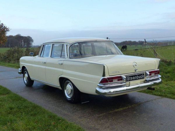 Mercedes-Benz 220 S b 1965 50232