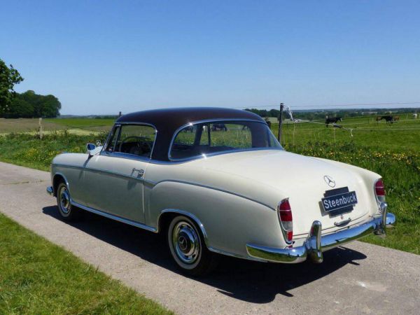 Mercedes-Benz 220 SE 1960 105330