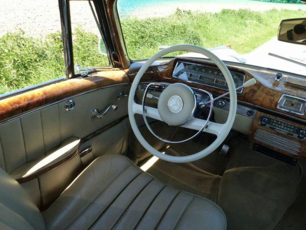 Mercedes-Benz 220 SE 1960 105334