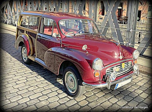 Morris Minor 1000 Traveller 1970 63699