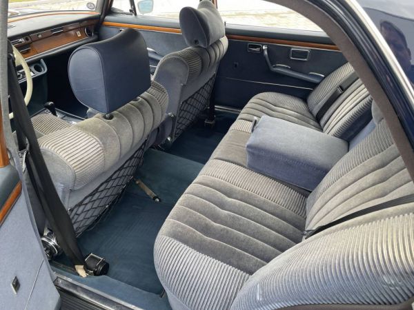 Mercedes-Benz 300 SEL 6.3 1972 3471