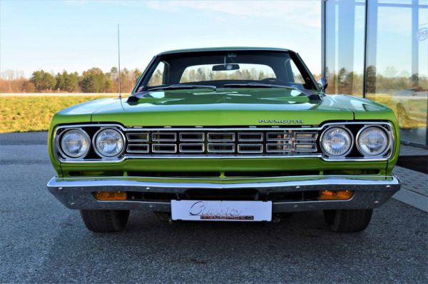 Plymouth Road Runner Hardtop Coupe 1968 13130