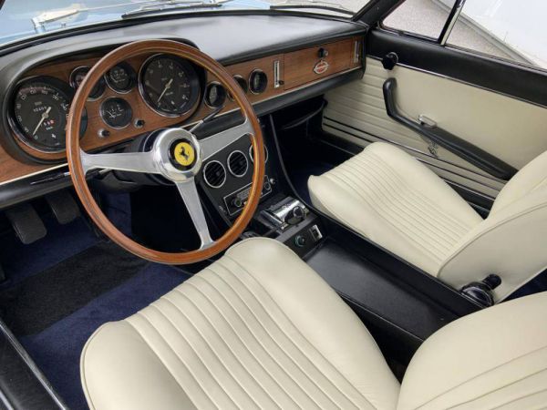 Ferrari 330 GTC 1967 30510