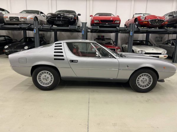 Alfa Romeo Montreal 1976 49399